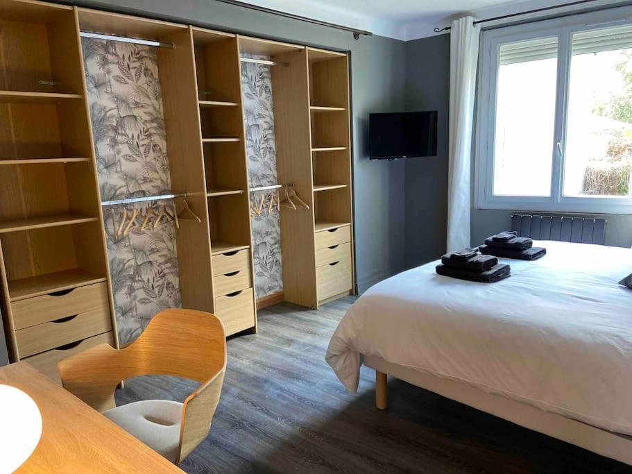 Maison Climatisee Avec Stationnement Et Wifi Bram Zewnętrze zdjęcie