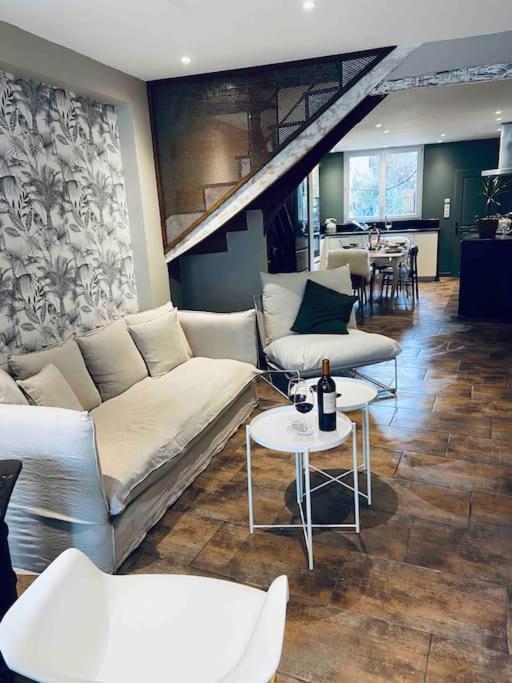 Maison Climatisee Avec Stationnement Et Wifi Bram Zewnętrze zdjęcie