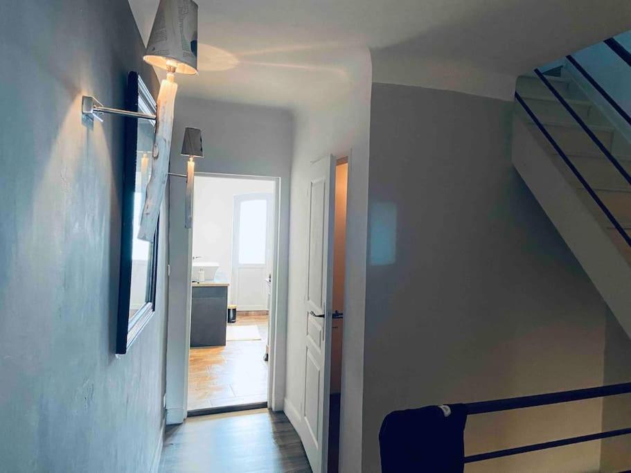 Maison Climatisee Avec Stationnement Et Wifi Bram Zewnętrze zdjęcie